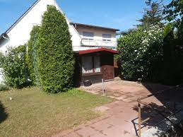 Wenn eine mietwohnung zu wenig platz für ihre familie bietet, ist das mieten eines hauses eine gute alternative. Haus Zu Vermieten Frankenthal Rheinland Pfalz Mapio Net