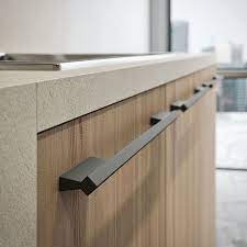 Contemporary modern kitchen cabinet handles. Timeless Italian Kitchen Wrapped In Chic Elegance By Snaidero Modern Kitchen Handles Kitchen Handles Modern Kitchen