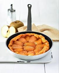 Tarte Tatin Pomme Et Caramel Sans Four Pour 4 Personnes Recettes Elle A Table Recette Gateau Sans Four Tarte Tatin Aux Pommes Cuisine Sans Four