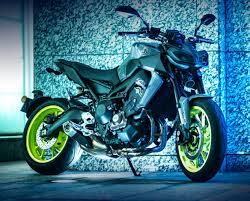 The biggest mechanical update to the 2021 bike is the introduction of a new 889cc engine. Yamaha Mt 09 Launched In India For Rs 10 88 Lakh Price Specs Comparison With Yamaha Yzf R1 Bw Businessworld