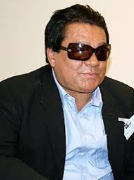 Even at 55, Roberto Duran packs a wallop