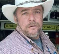 Daniel Loveall's Instagram, Twitter & Facebook