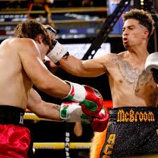 Top social media stars bryce hall and austin mcbroom will settle their beef in miami this weekend, with ring walks expected in the early hours of the morning for british viewers. Zwtayzg Gaovxm
