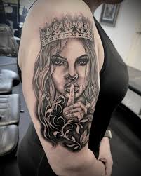 Shut the F*ck up #tattoo #tattooedgirls #shutthefuckup #shhh  #blackandgreytattoo #youshouldseemeinacrown #tattooideas #tattooart  #ladytattooer #inkedup #kwadron #inkedlife