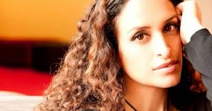 365 Días de Valentía Moral: DÍA 109: NOA, Luchar por la Paz a través de la  Música.