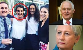 Malcolm Turnbull electorate officer helped Kerryn Phelps succeed former PM  as member for Wentworth