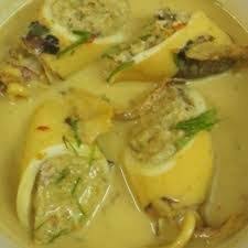 1 biji bawang besar~mayang kunyit hidup 1 batang serai 10 biji cili padi 1/2 kilo santan 1 asam keping~tak letak pon tak pe garam secukup rasa. Resepi Ikan Masak Lemak Cekur Pawtaste Com