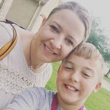 Jennifer Spivey's Instagram, Twitter & Facebook