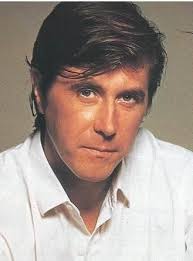 ✨ 𝗧𝗵𝗲 𝗘𝗮𝗿𝗹𝘆 𝗗𝗮𝘆𝘀 𝗼𝗳 𝗕𝗿𝘆𝗮𝗻 𝗙𝗲𝗿𝗿𝘆 Bryan Ferry was  born in Washington, County Durham, to Mary Ann and Frederick Charles Ferry.  Coming from a working-class family — his father was a