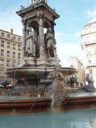 Jacobins Fountain Near Bellecour In Lyon France Turns Out This Is The Fountain I Spent Time With My French Love Je N O Lyon France Lyon City France Travel