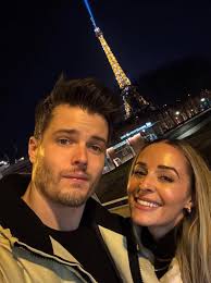 Young and the Restless' Stars & Their Real-Life Relationships: Meet Their  Loves