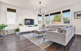 Laminate Vs Vinyl Flooring Differences Pros Cons Laminate Vs Vinyl Flooring Vinyl Flooring Vinyl Vs Laminate Flooring