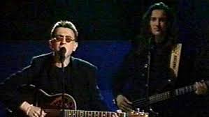 O echipa de vloggeri din rusia a creat o compilatie cu mai multe melodii de la eurovision care ar fi plagiate. 2000 Eurovision Song Contest In Stockholm Historie