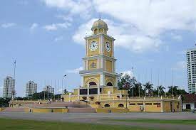 Johor bahru has a population of 497,097, and its metropolitan area is the third largest in the country. Dataran Bandaraya Johor Bahru Gowhere Malaysia