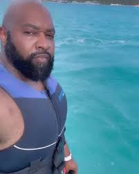 📍 Sint Maarten ☀️ Sun, sea, and endless laughs with the fam in Saint  Maarten! 🌊 From beach hopping to taking in these jaw-dropping views, it’s  been non-stop fun (and sunscreen reapplications) 😂💦 ...