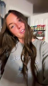 Rachel Messick's Instagram, Twitter & Facebook