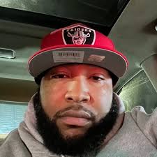 和任何人? 👀🍔