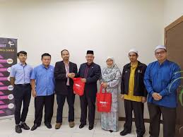 The principal activities of the subsidiaries are the operation of specialist hospitals. Lawatan Daripada Waqaf An Nur Corporation Berhad