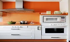Al intentar responder la pregunta de cómo distribuir una casa, un error común es creer que porque se tiene un piso o casa pequeña, se debe. Como Distribuir Una Cocina Pequena