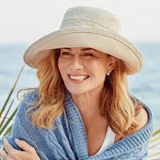 Canopy Bay by Deborah Hutton Avoca Linen Breton