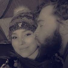 Does 9800x3d processor struggle with multitasking?