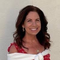 Cindy Runge's Instagram, Twitter & Facebook