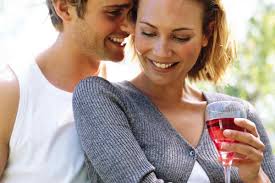 He brings laughter to him which shines a light on her. How To Attract An Aries Woman Vekke Sind