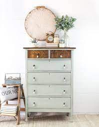 Light cherry slatted beds have slats or wood columns on both headboard and footboard. Reserved For Sherry Antique Mint Dresser Tall In Craftsman Green Mint Milk Paint Oak Chest Of Drawers Farmhouse Furniture Diy Furniture Bedroom Tall Dresser Decor Mint Dresser