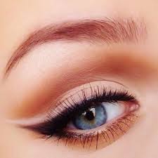 目イク の画像検索結果 猫目メイク 猫目アイライン 猫メイク