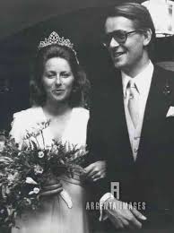 Pin By Sam On Fit For A Queen Royal Weddings Royal Wedding Gowns Royal Brides