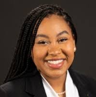 Angela Yarrell's Instagram, Twitter & Facebook