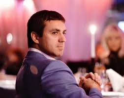 Он занимает активную жизненную позицию и увлекается спортом. Nikolaj Tishenko Bolshe Ne Budet Pokupat Lyubovnicam Avto I Vozit V Parizh Novosti Na Gazeta Ua