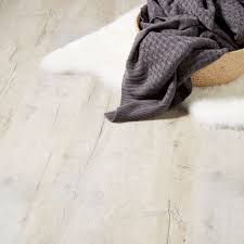 Brisbane Grey Oak Effect Laminate Flooring 1 996 M Pack Departments Diy At B Q Laminate Flooring Grey Oak Goodhome