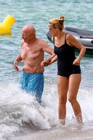 Rupert murdoch is the kind of man who regularly tops lists of the most influential men in the world. Popculturediedin2009 On Twitter Rupert Murdoch Jerry Hall Beach Pics Are Quickly Becoming My Favorite Genre Of Pap Shot