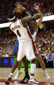 Wallace is an inveterate inventor, creating elaborate contraptions that often do not work as intended. Ben Wallace Vs Dwight Howard Wallacevshoward Howardvswallace Benwallace Bigben Wallace Clevelandcavaliers Cleveland C Ben Wallace Dwight Howard Nba