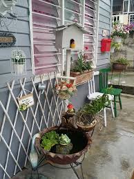 Konsep 28+ pelanrumah kampung beberapa warna cat rumah untuk mengaplikasikan dari sini kami akan menerangkan update mengenai warna cat rumah yang trend waktu ini dan populer. Tinggal Dalam Rumah Kayu Saja Pun Tapi Ibu Anak 3 Ni Hias Dah Macam Rumah Mewah Memang Cantik Keluarga