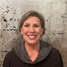 Martha Pilcher's Instagram, Twitter & Facebook