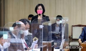 '매일 우리는 같은 고민을 합니다.'. A5g Hyaly4 Vm