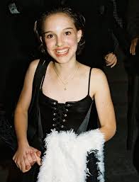 Natalie portman is an israeli actress, psychologist, director and producer with american nationality, and is recognized for having won the most important film awards: Teenage Natalie Portman Natalie Portman Young Natalie Portman Natalie
