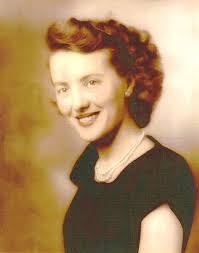 Mary Pelley's Instagram, Twitter & Facebook