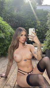 MEGA Sara Mascara. Link in the comments. : rJizzedToThiss