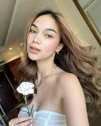 All About Roxie Smith