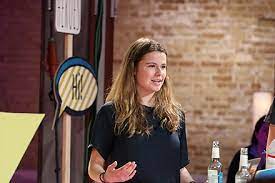 If you want to contact me, please write me an email at contact.luisa.neubauer atgmail.com. Luisa Neubauer Wikiwand