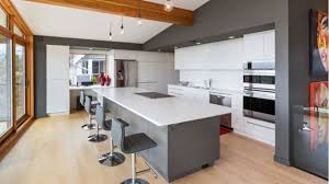 Große auswahl an design white. 20 Remarkable White And Gray Kitchen Designs Home Design Lover