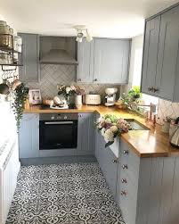 Nah, kitchen set ini maksudnya adalah sebuah furniture dapur, yang umumnya berupa lemari kabinet, yang fungsinya untuk menyimpan. 30 Desain Dapur Minimalis Ukuran 2x1 Cantik Dan Menarik