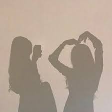 Image Discovered By 斯纳 Find Images And Videos About Girls Ulzzang And Shadow On We Heart It The App To G Bff Pictures Friends Photography Friend Photoshoot