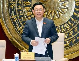 Quốc hội cũng bấm nút thông qua nghị quyết bầu chủ tịch quốc hội. Chá»§ Tá»‹ch Quá»'c Há»™i VÆ°Æ¡ng Ä'inh Huá»‡ Lam Viá»‡c Vá»›i ThÆ°á»ng Trá»±c á»§y Ban Kinh Táº¿