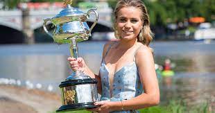 Bio, results, ranking and statistics of sofia kenin, a tennis player from united states of america competing on the wta international tennis tour. Ranking Movers Kenin Makes Top 10 Debut Muguruza Flies Up To 16