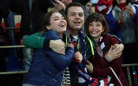 Андрей кисляк (актер влад канопка). Molodezhka 4 Sezon 14 Seriya Vyhodit V Efir Syn Makeeva Popadaet V Bolnicu A Otec Kislyaka