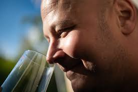 På vinlagret tog de kampen till vild strejk